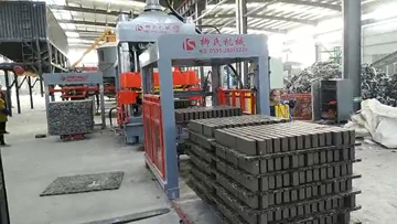 液壓磚機處理固廢、泥巴磚